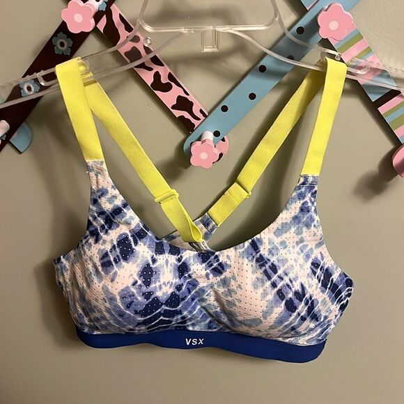 VSX Other - VICTORIA’S SECRET VSX SPORT PADDED VENTILATED SPORT BRA SIZE 34B